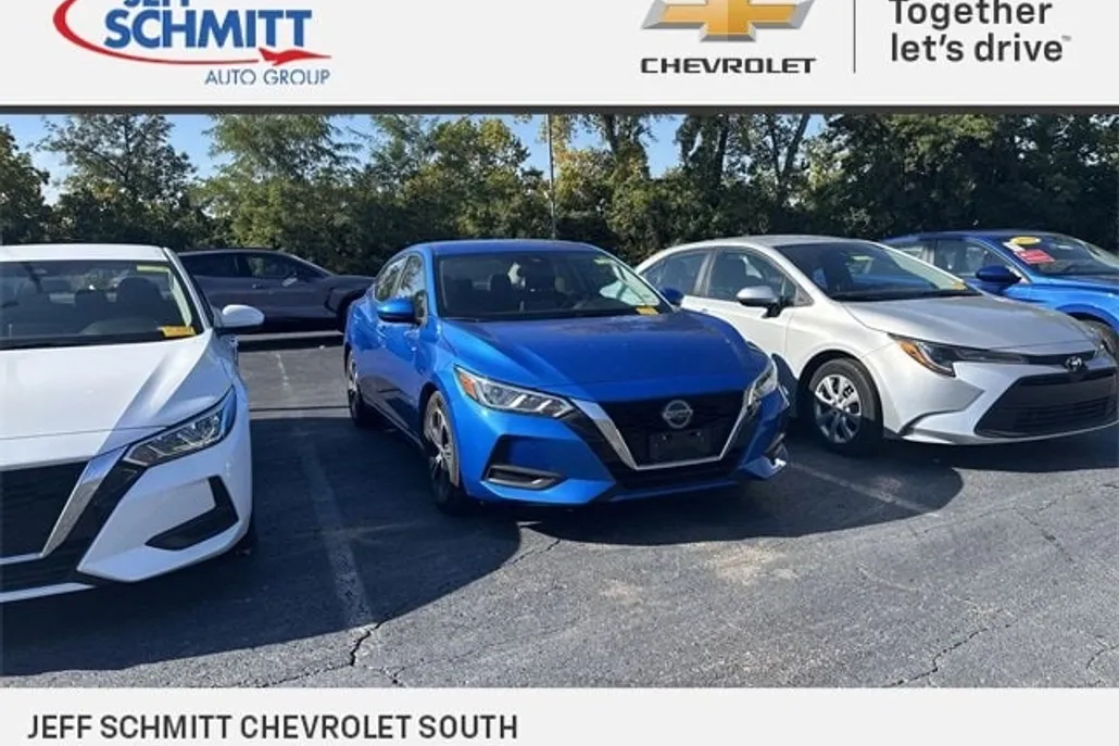 2023 Nissan Sentra SV photo 1