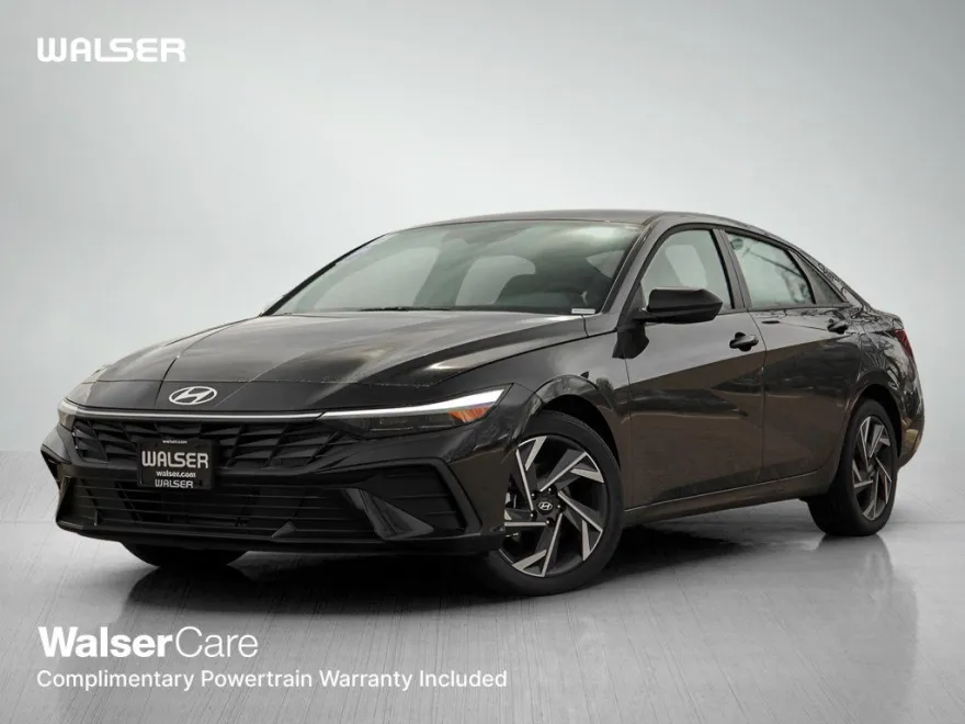 2025 Hyundai Elantra SEL Sport photo 1