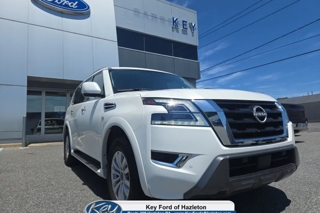 2022 Nissan Armada SV photo 1