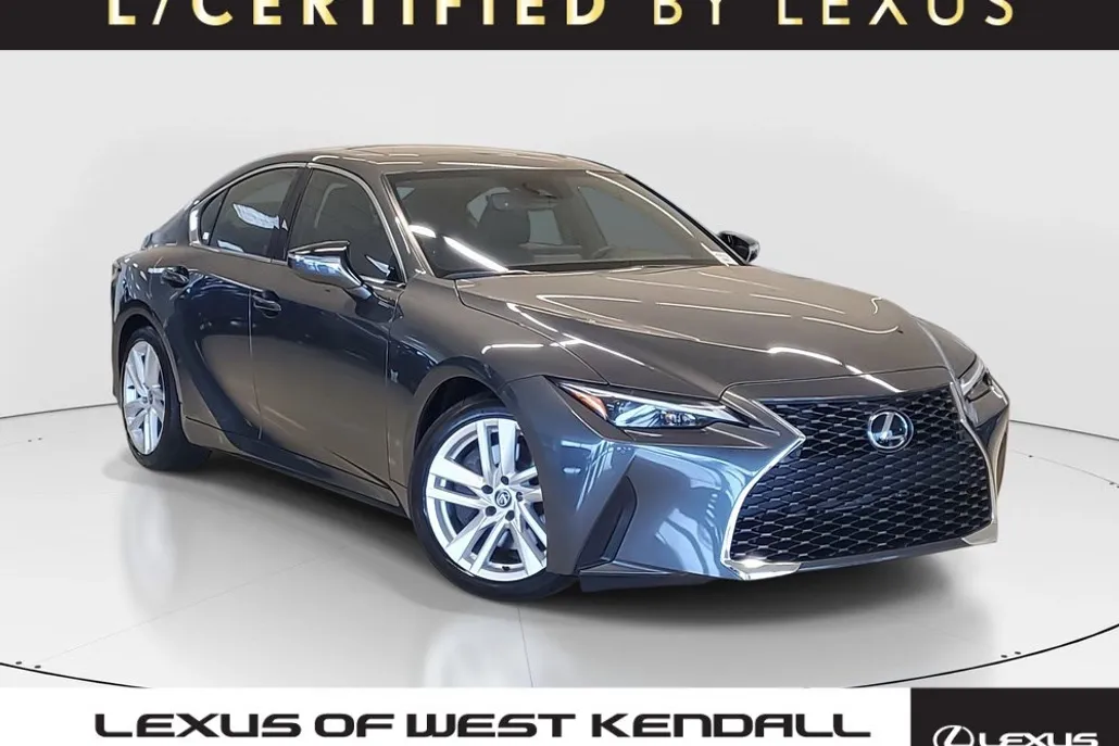 2024 Lexus IS 300 photo 1
