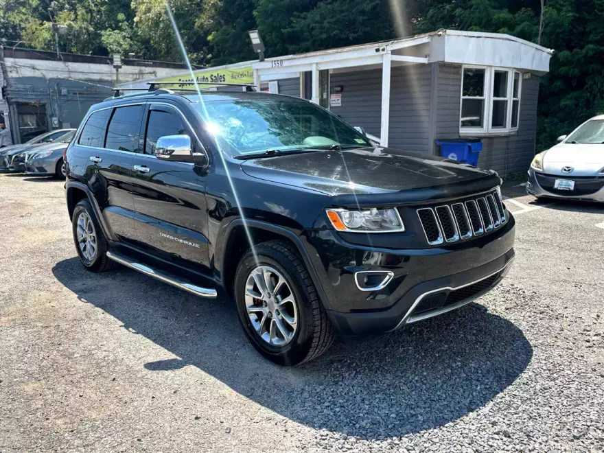 2015 Jeep Grand Cherokee Limited photo 1