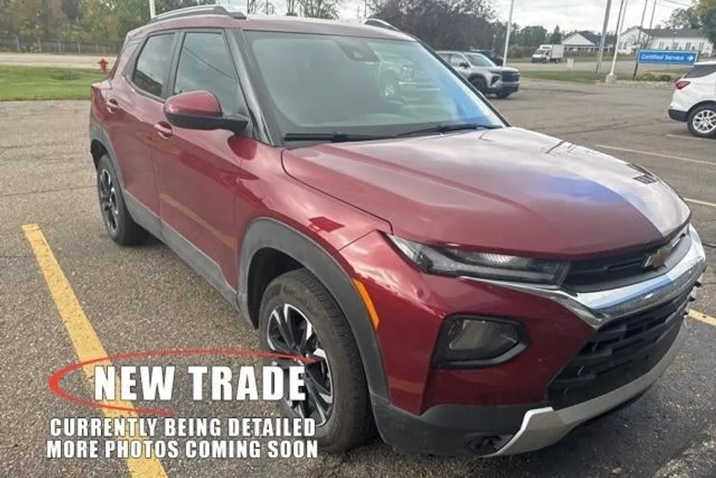 2023 Chevrolet Trailblazer LT photo 1