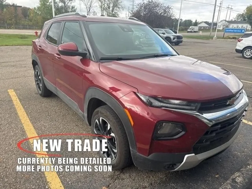 2023 Chevrolet Trailblazer LT photo 1