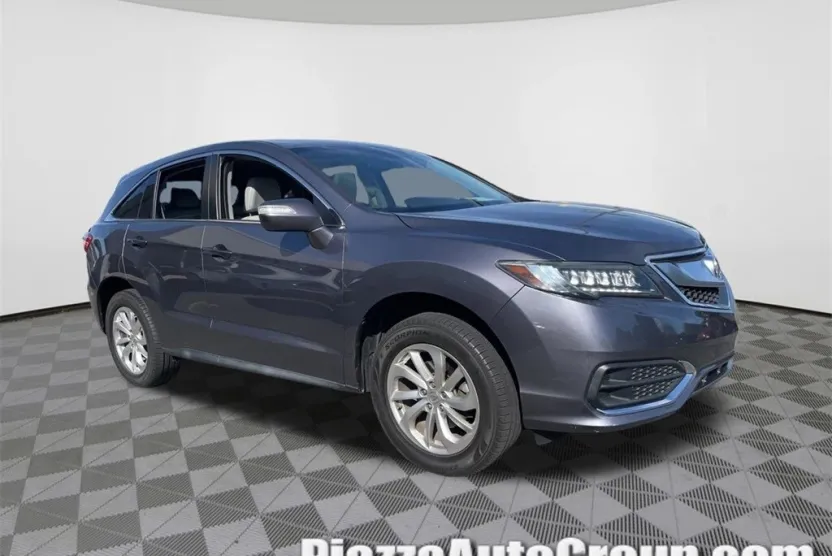 2017 Acura RDX Technology Plus photo 1