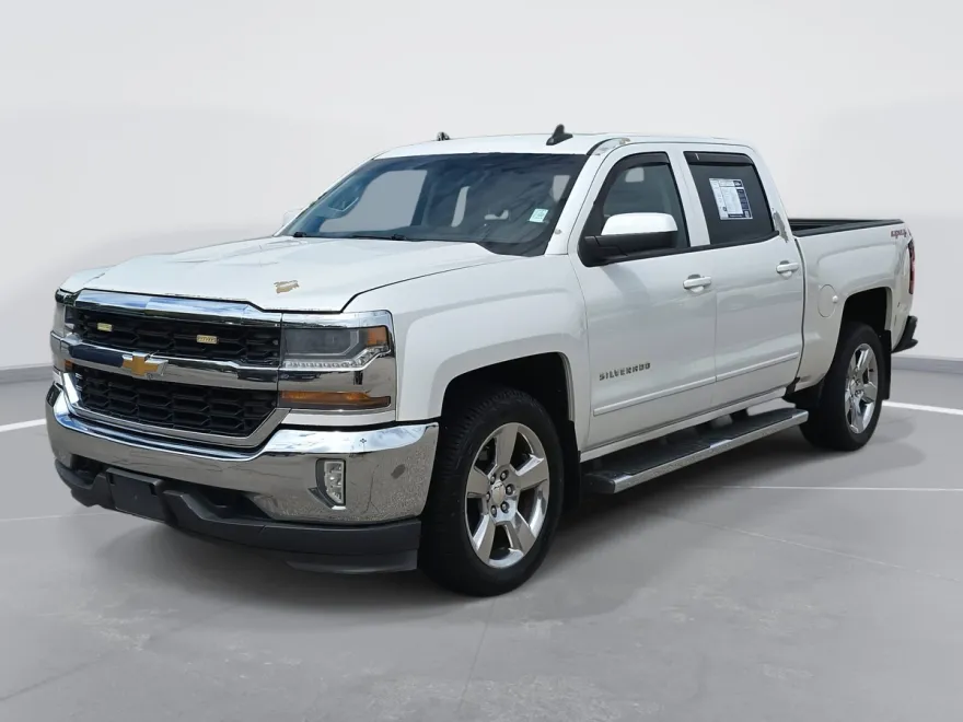 2016 Chevrolet Silverado 1500 LT photo 1