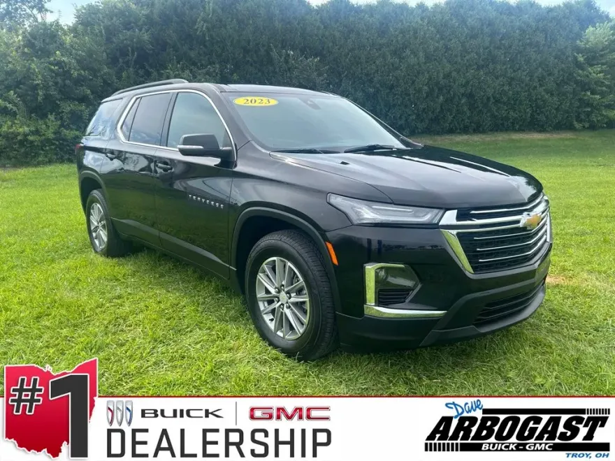 2023 Chevrolet Traverse Cloth photo 1