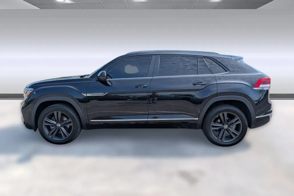 2021 Volkswagen Atlas Cross Sport V6 SE Technology R-Line photo 1