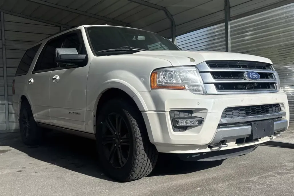 2017 Ford Expedition Platinum photo 1