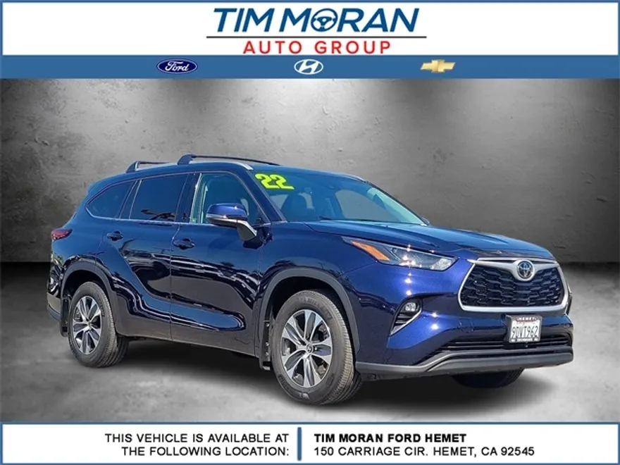 2022 Toyota Highlander XLE photo 1