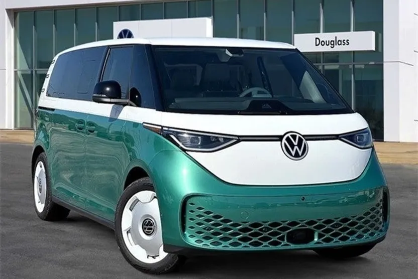 2025 Volkswagen ID. Buzz photo 1