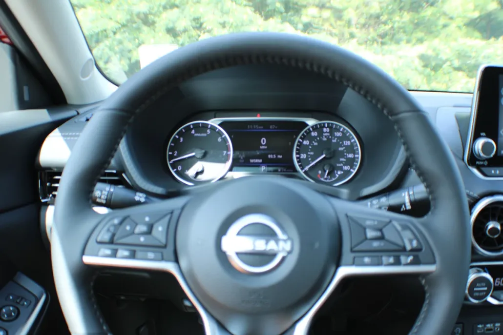 2025 Nissan Sentra SV photo 1