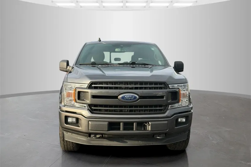 2020 Ford F-150 XLT photo 1