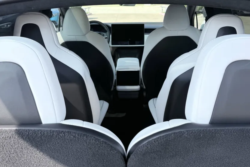2022 Tesla Model X Plaid photo 1