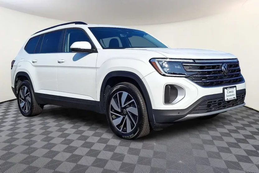 2025 Volkswagen Atlas SE Technology photo 1