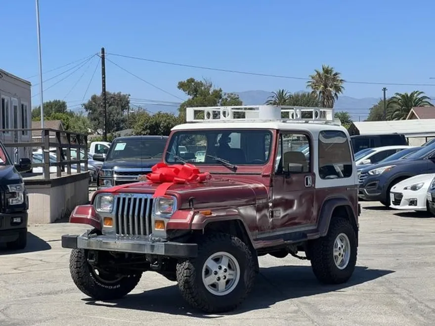 1987 Jeep Wrangler Laredo photo 1