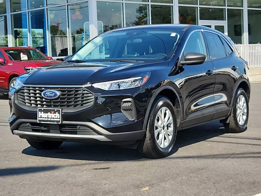 2023 Ford Escape Active photo 1
