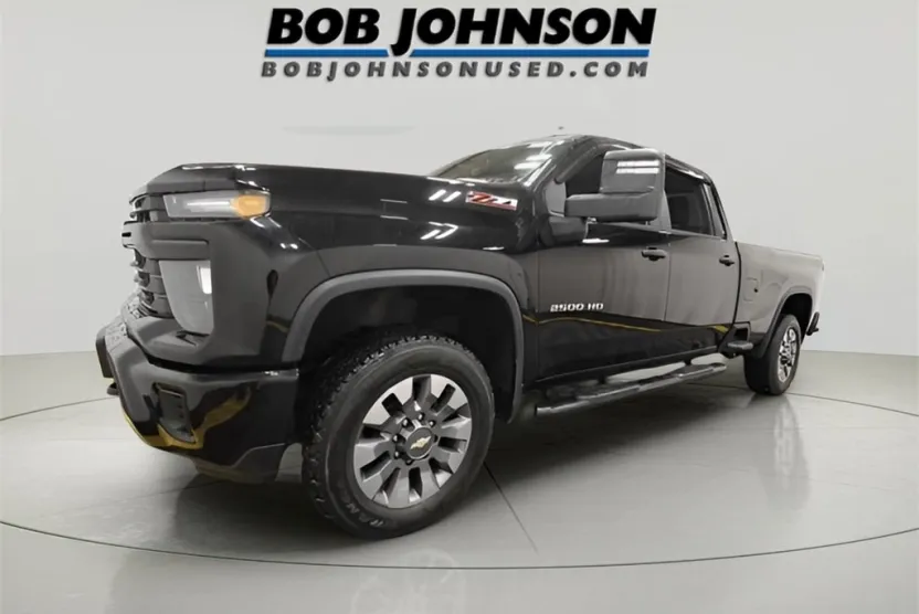 2024 Chevrolet Silverado 2500HD Custom photo 1