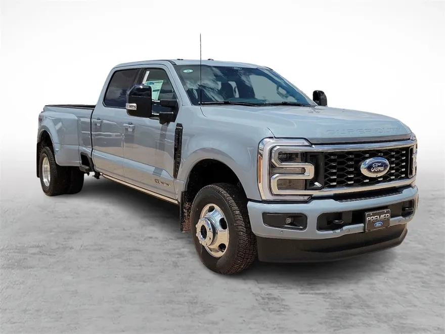 2025 Ford F-350 photo 1