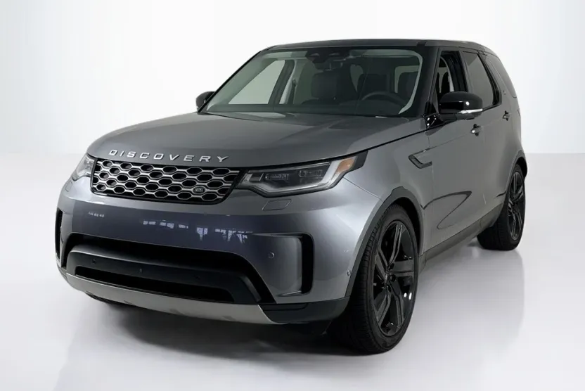 2024 Land Rover Discovery S photo 1