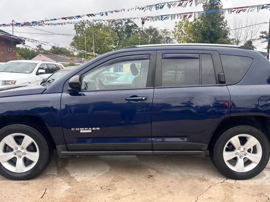 2012 Jeep Compass Latitude photo 1