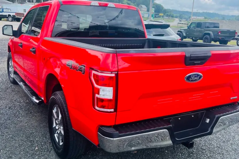2019 Ford F-150 XLT photo 1