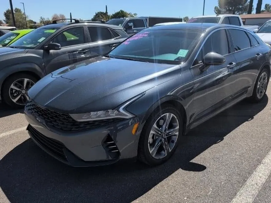 2023 Kia K5 EX photo 1