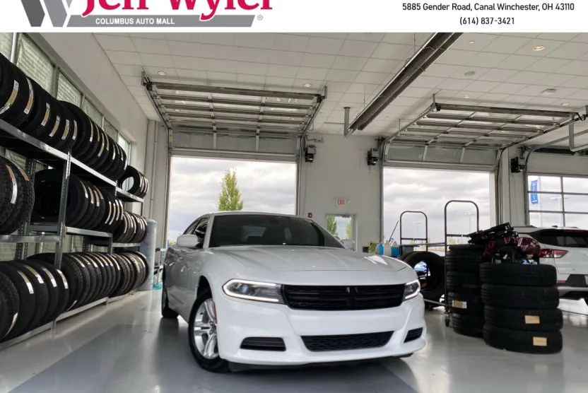 2020 Dodge Charger SXT photo 1