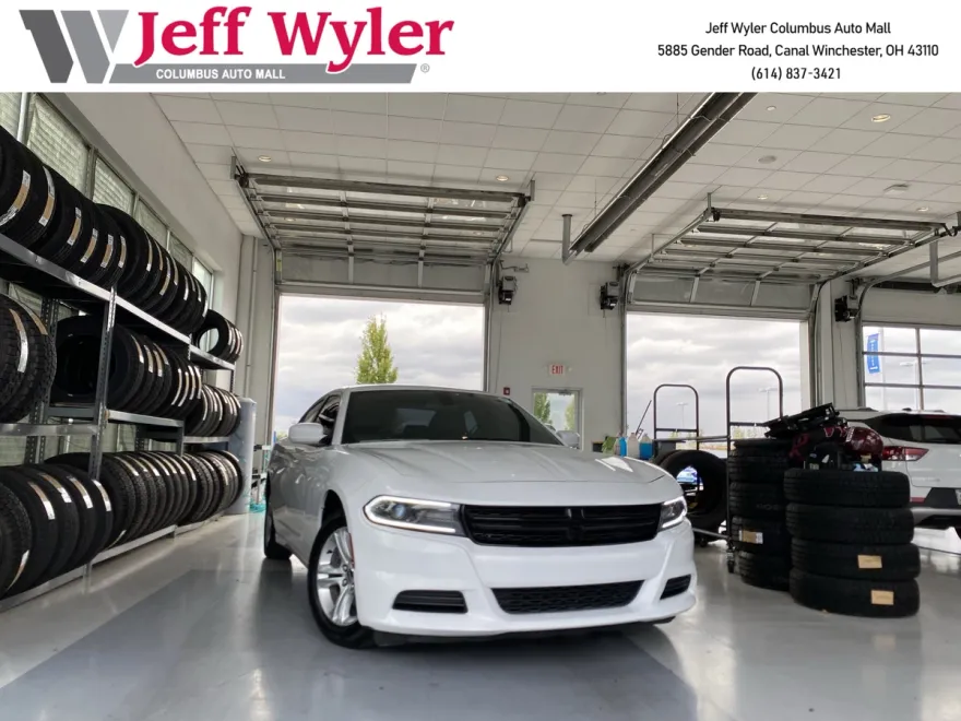 2020 Dodge Charger SXT photo 1
