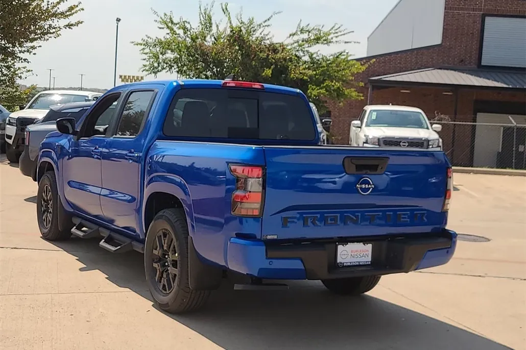 2026 Nissan Frontier SV photo 1