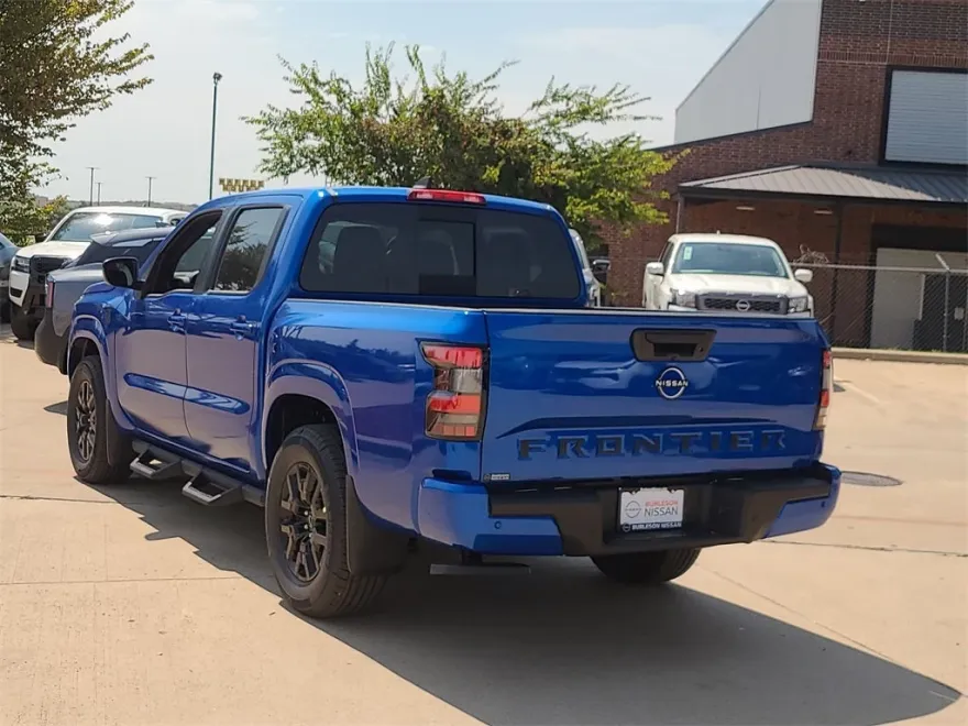 2026 Nissan Frontier SV photo 1