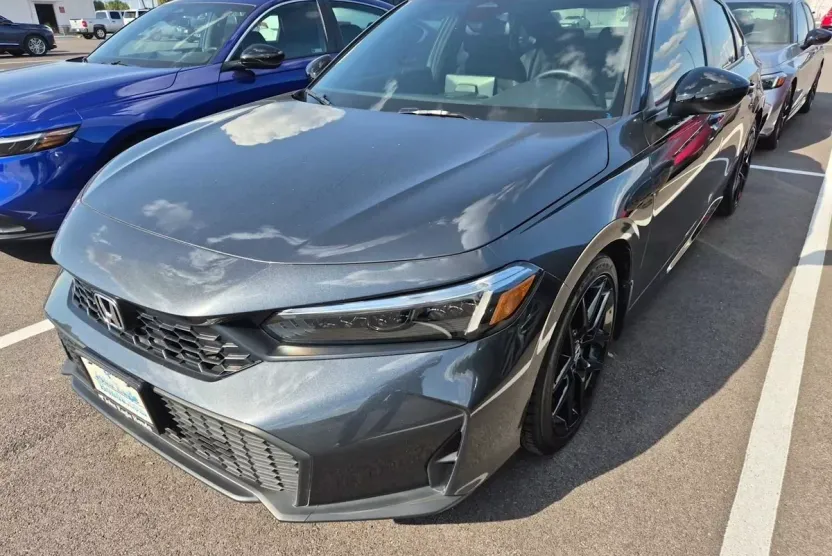 2025 Honda Civic Sport photo 1