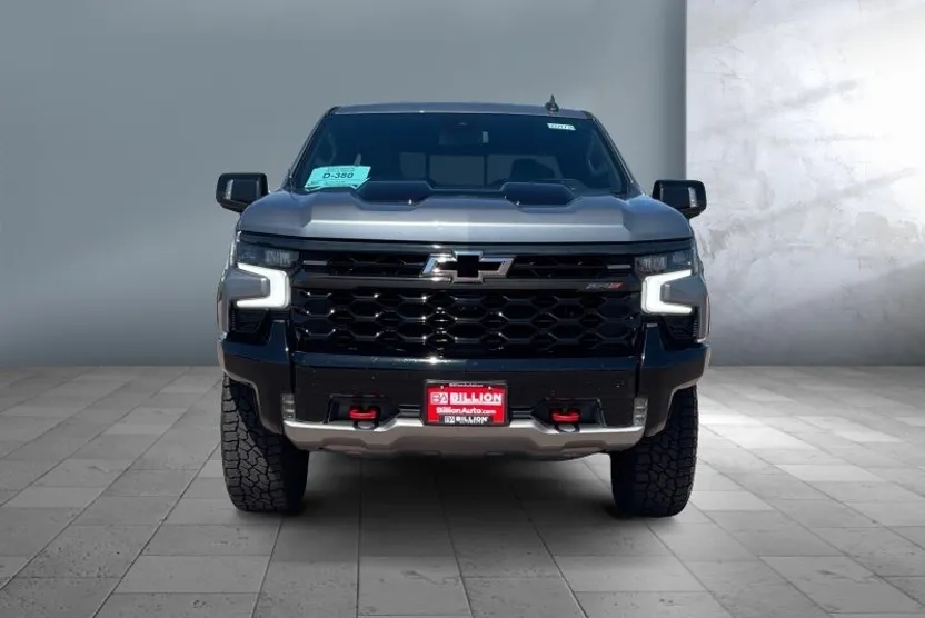 2023 Chevrolet Silverado 1500 ZR2 photo 1
