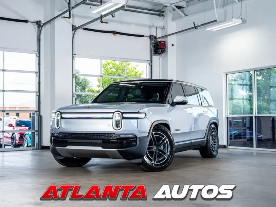 2025 Rivian R1S Adventure photo 1