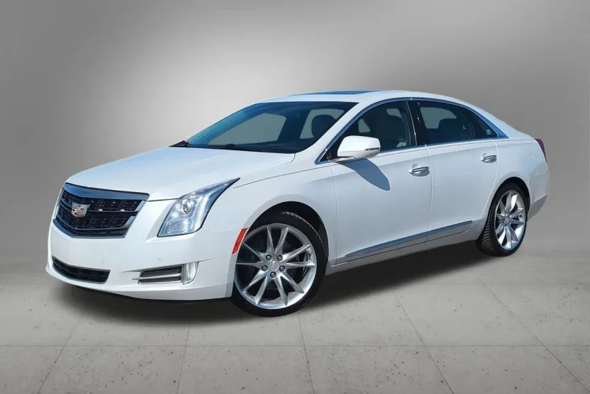 2016 Cadillac XTS Premium photo 1