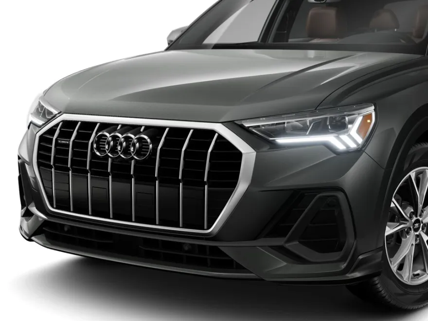 2025 Audi Q3 S line Premium Plus photo 2