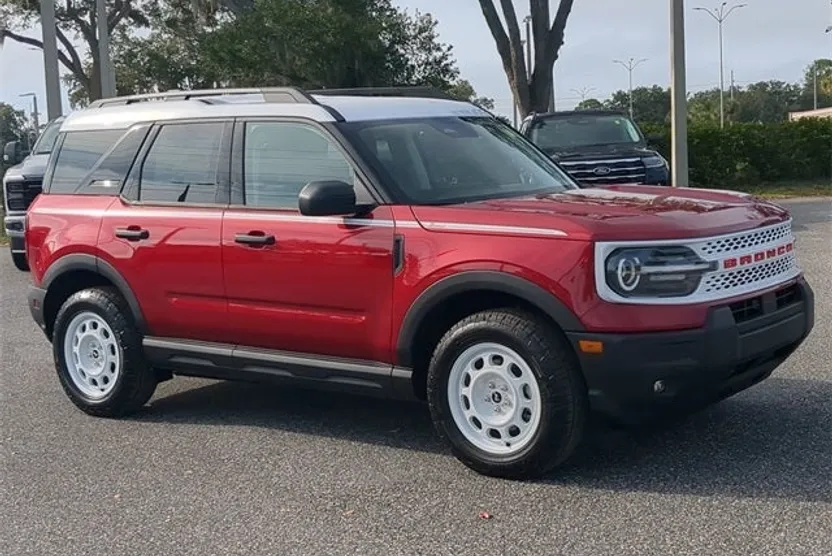 2025 Ford Bronco Sport Heritage photo 1