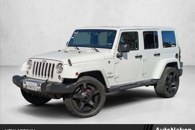 2017 Jeep Wrangler Unlimited Sahara photo 1