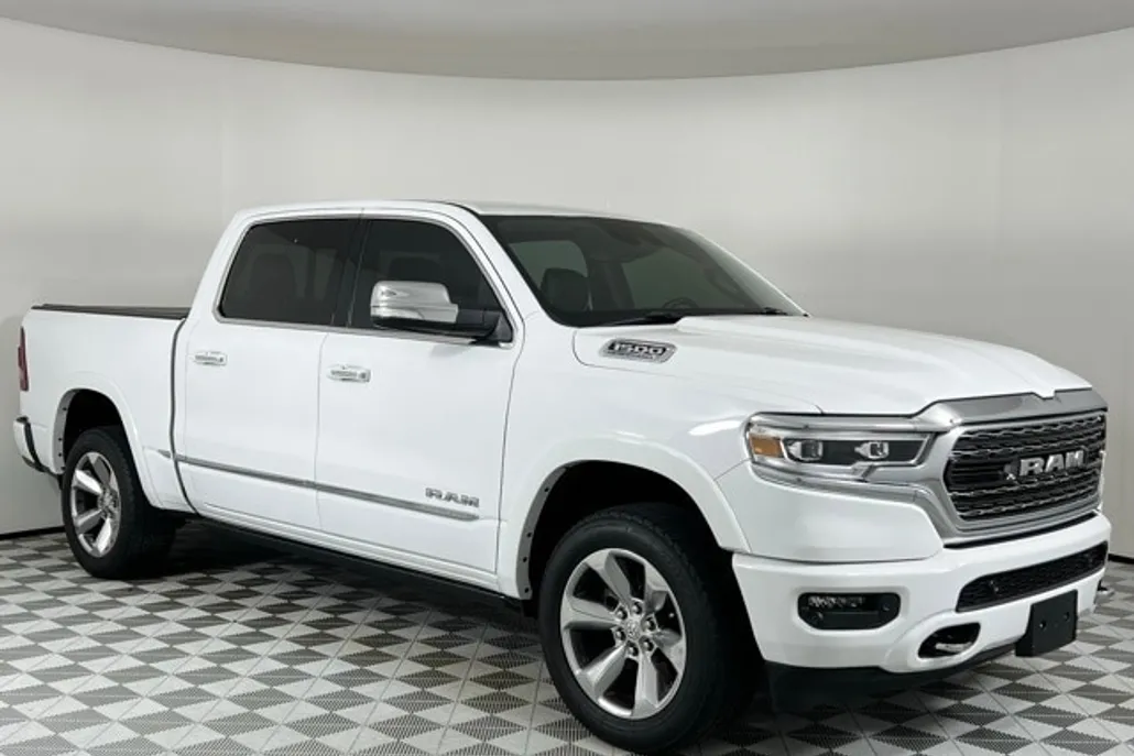 2022 Ram 1500 Limited photo 1