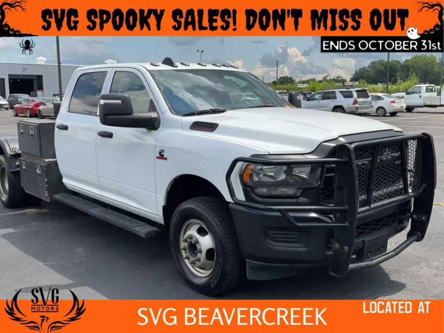 2023 Ram 3500 Tradesman photo 1