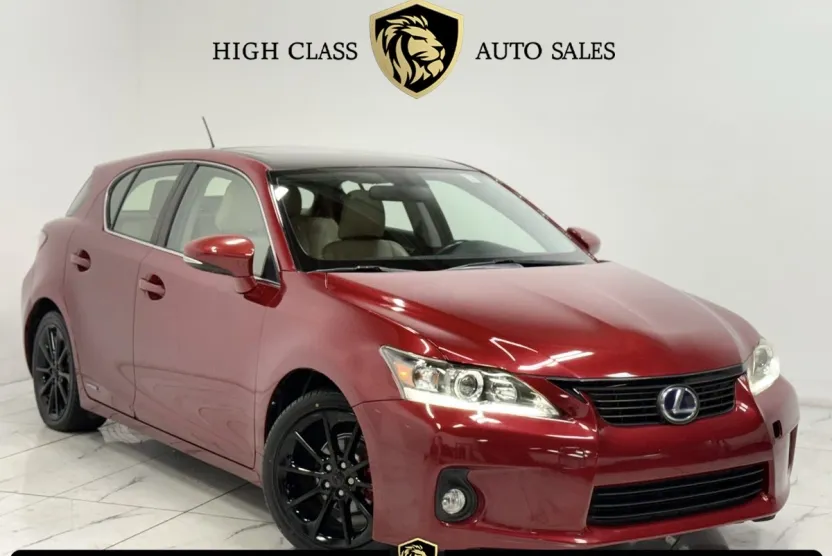 2012 Lexus CT 200h photo 1