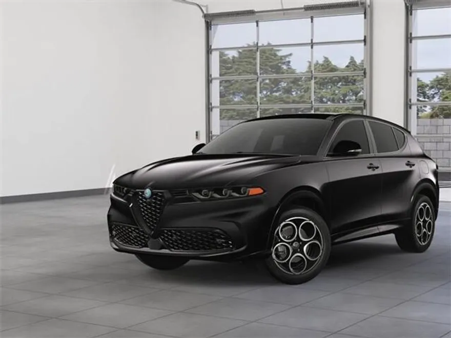 2025 Alfa Romeo Tonale photo 1