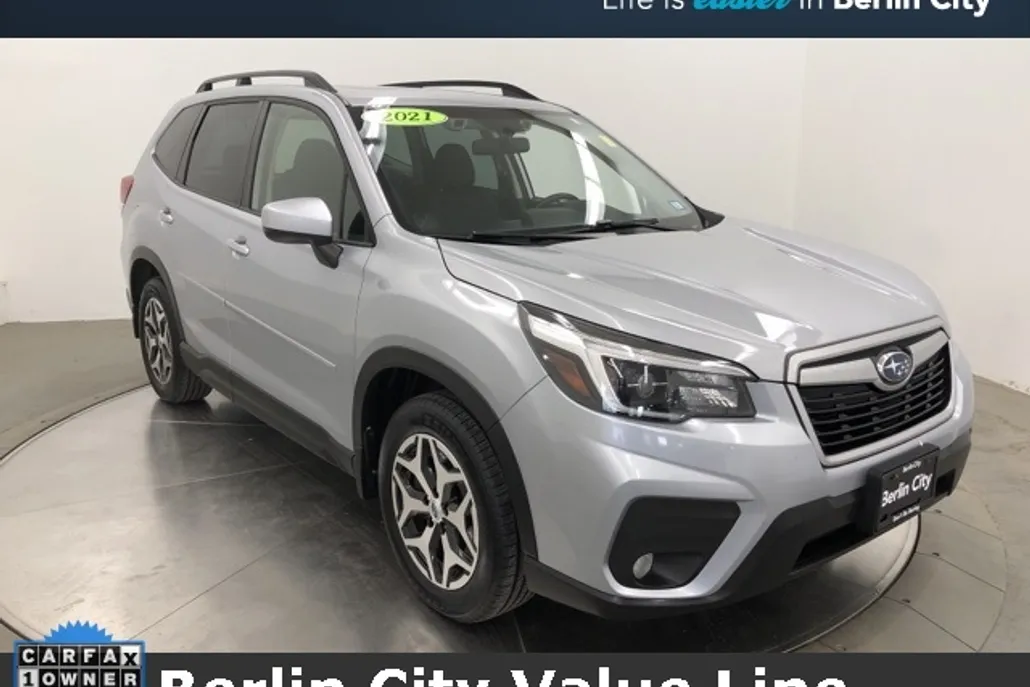 2021 Subaru Forester Premium photo 1