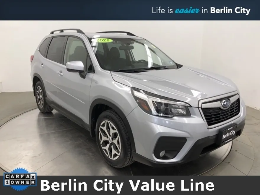 2021 Subaru Forester Premium photo 1