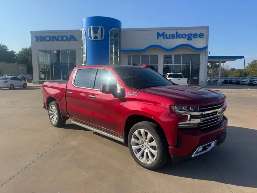 2022 Chevrolet Silverado High Country photo 1