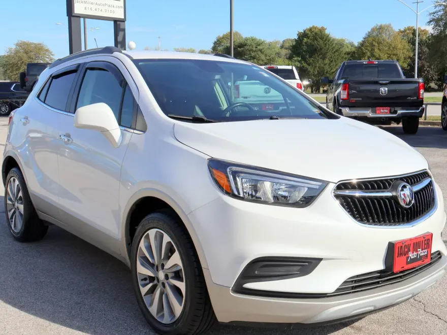 2020 Buick Encore Preferred photo 1