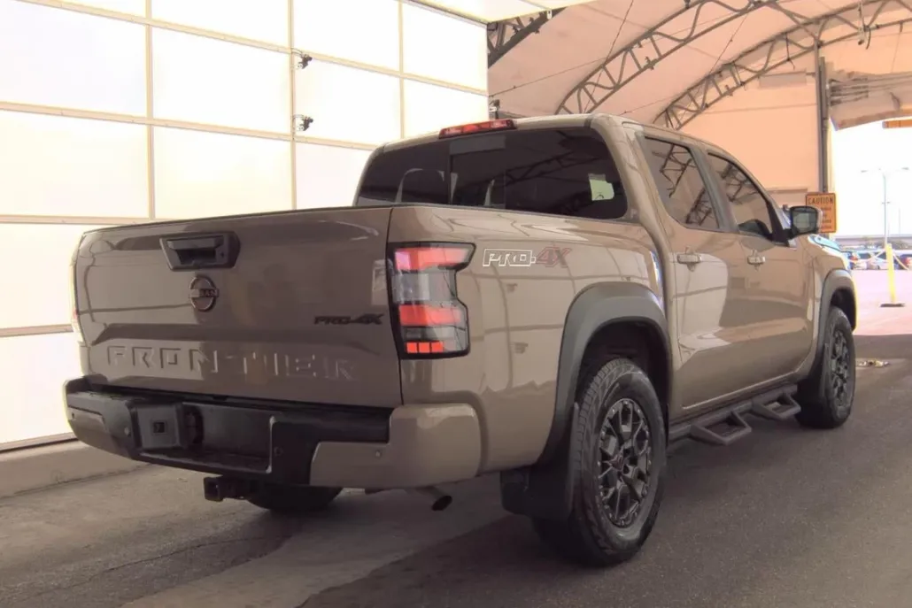 2023 Nissan Frontier PRO-4X photo 1