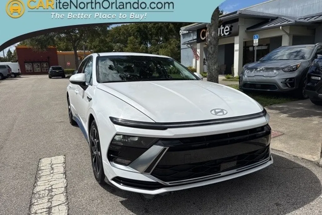 2024 Hyundai Sonata SEL photo 1