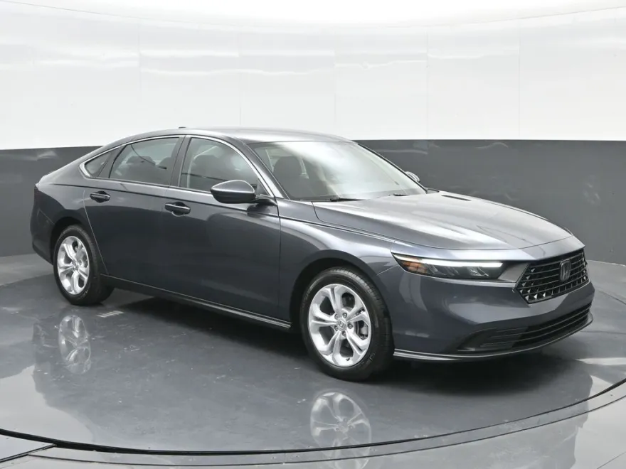 2025 Honda Accord 1.5T LX photo 1