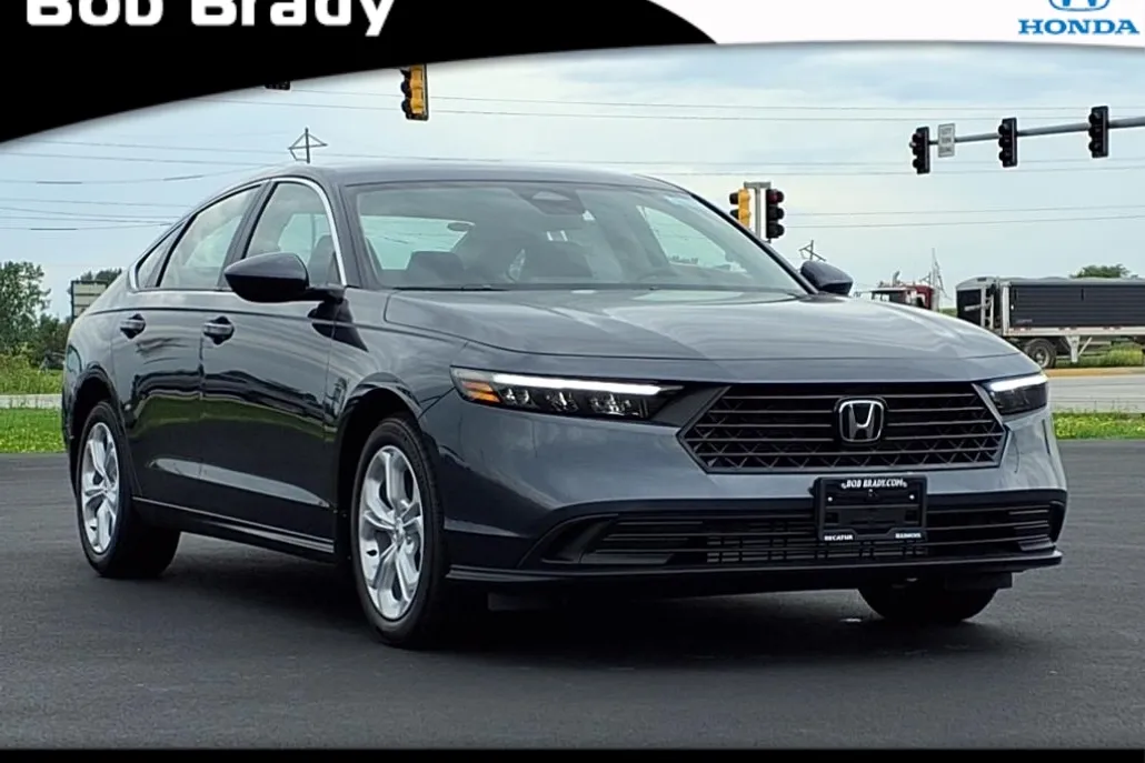 2025 Honda Accord LX photo 1