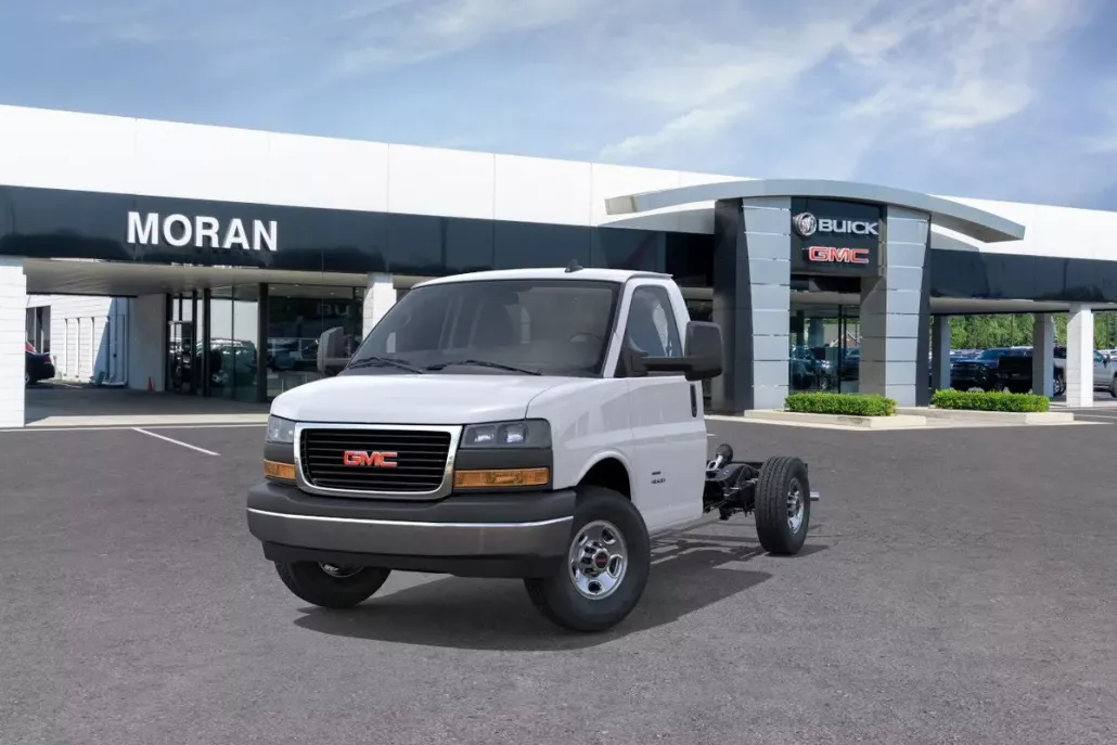 2025 Gmc Savana Cutaway 3500 photo 1